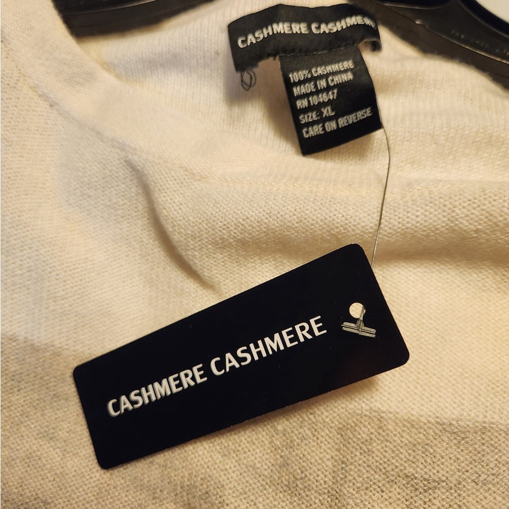 NWT Cashmere Cashmere Women’s 100% Cashmere Gray Gradient Crewneck Sweater - Picture 5 of 6